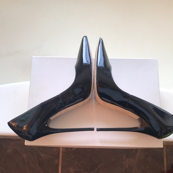 Jimmy Choo Black Patent Anouk - Picture 4 of 8